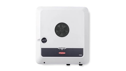 FRONIUS SYMO GEN24 8.0 PLUS  Der dreiphasiger Hybrid-Wechselrichter Fronius GEN24 Plus ist das ideale Herz für private PV-Anlagen. Der Fronius GEN24 Plus bietet mit PV Point eine integrierte Basisnotstromversorgung oder sogar eine umfassende Notstromlösung durch die Anschlussmöglichkeit eines Batteriespeichers.